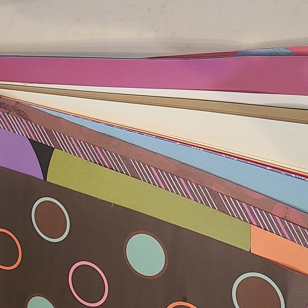 Assorted Colorful Paper - Picture 6 of 8